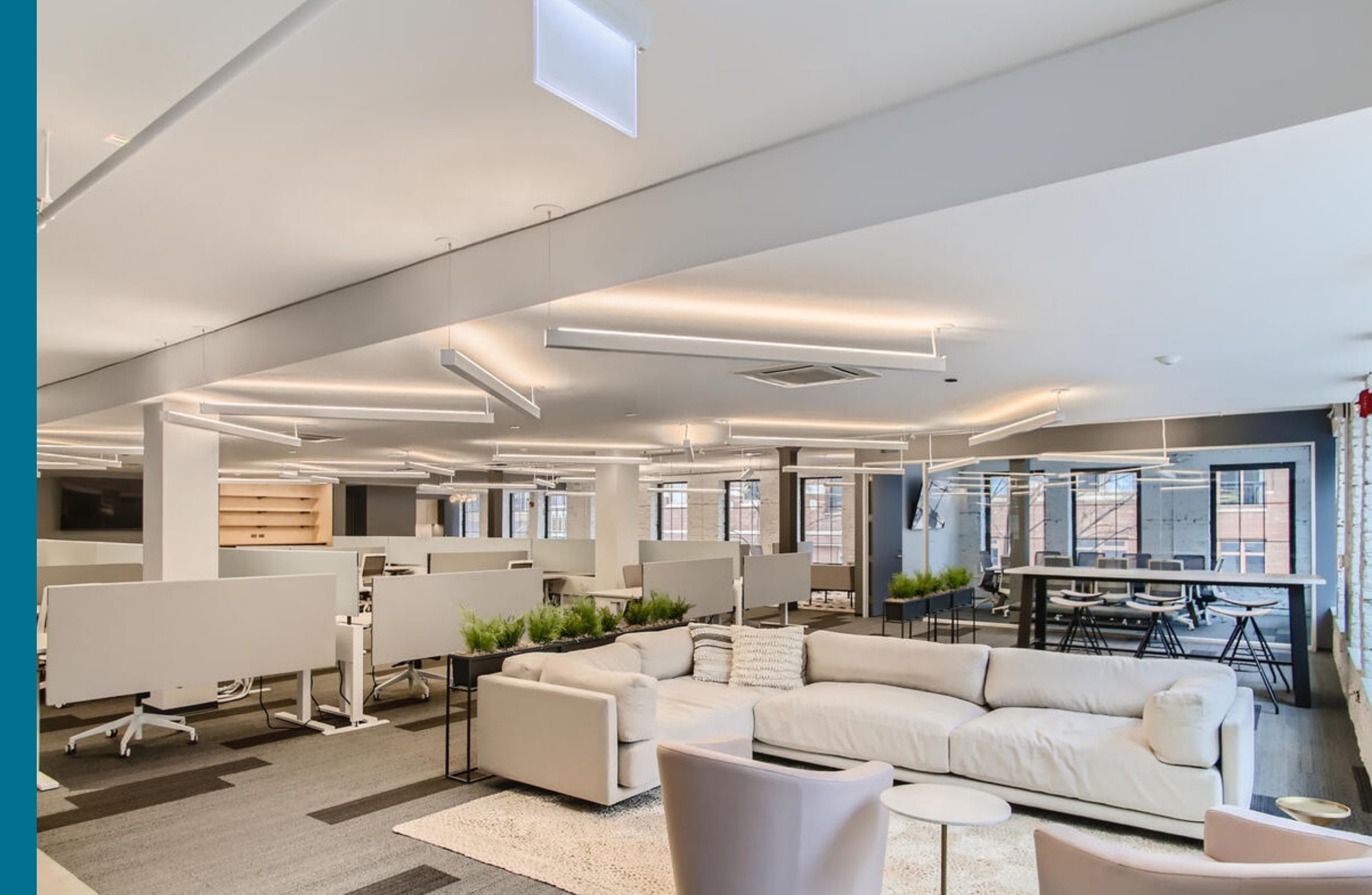 Open office and lounge — 444 N Orleans River North